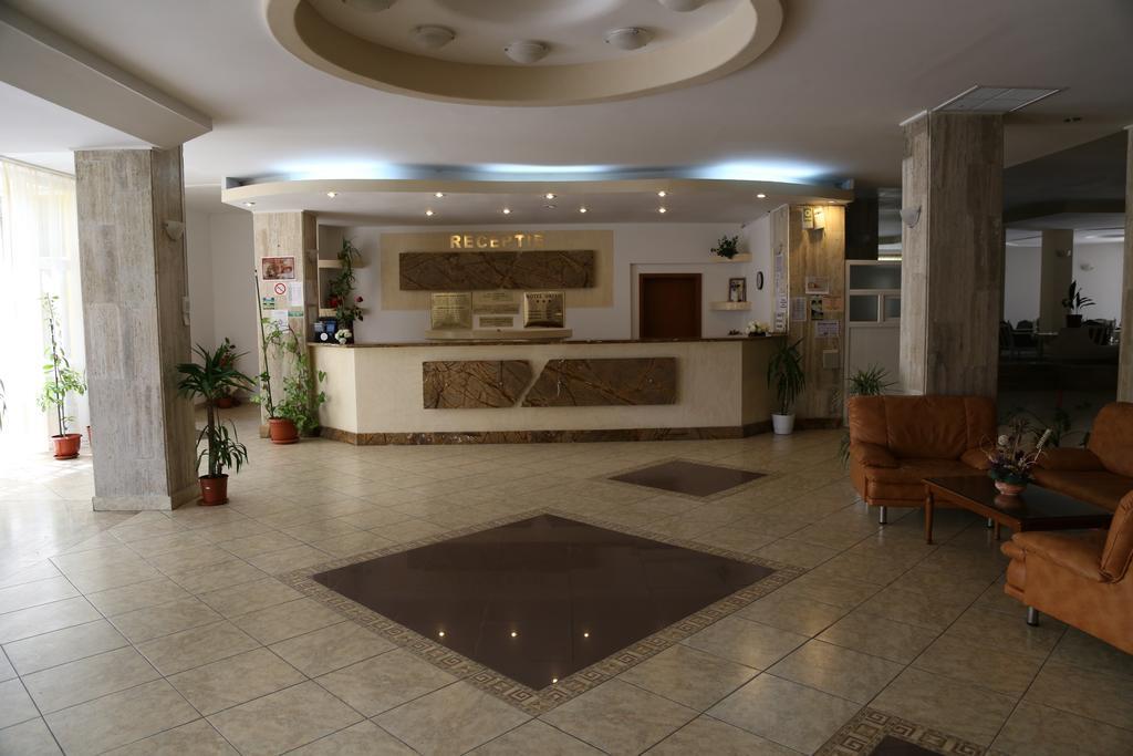 Hotel Orfeu Mamaia Εξωτερικό φωτογραφία